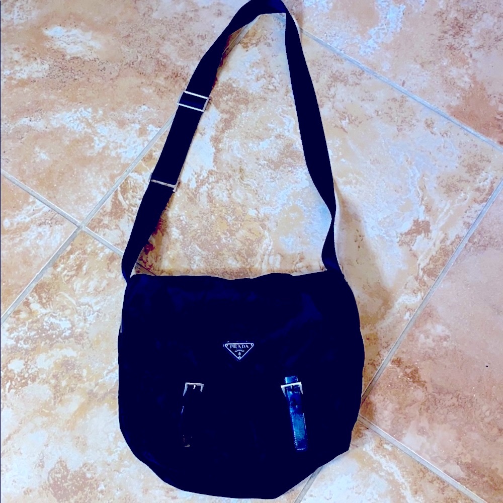 PRADA messenger bag w tons of pockets/zippers